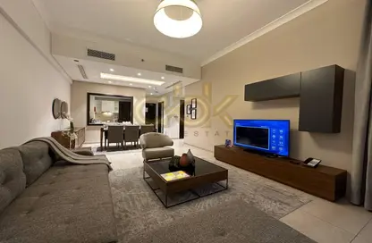 Living Room image for: Apartment - 1 Bedroom - 2 Bathrooms for rent in Al Jazeera Street - Fereej Bin Mahmoud North - Fereej Bin Mahmoud - Doha, Image 1