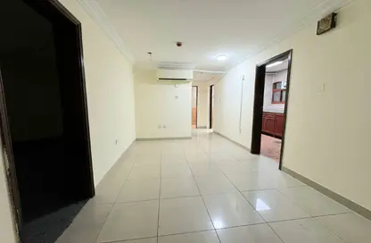 Apartment - 2 Bedrooms - 2 Bathrooms for rent in Abu Talha Street - Fereej Bin Omran - Doha