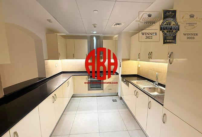 958397 - Property Image 3