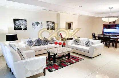 Apartment - 1 Bedroom - 2 Bathrooms for rent in East Porto Drive - Porto Arabia - The Pearl Island - Doha