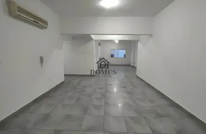 Apartment - 2 Bedrooms - 2 Bathrooms for rent in Anas Street - Fereej Bin Mahmoud North - Fereej Bin Mahmoud - Doha