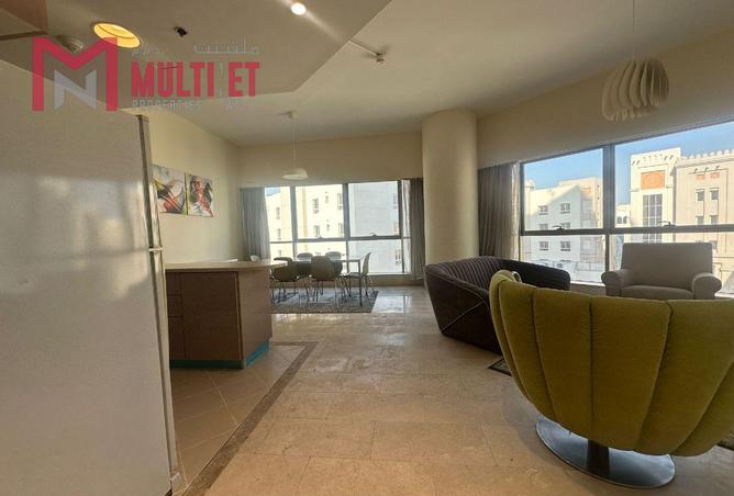 952810 - Property Image 3