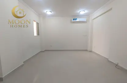 Apartment - 2 Bedrooms - 2 Bathrooms for rent in Muntazah 7 - Al Muntazah - Doha