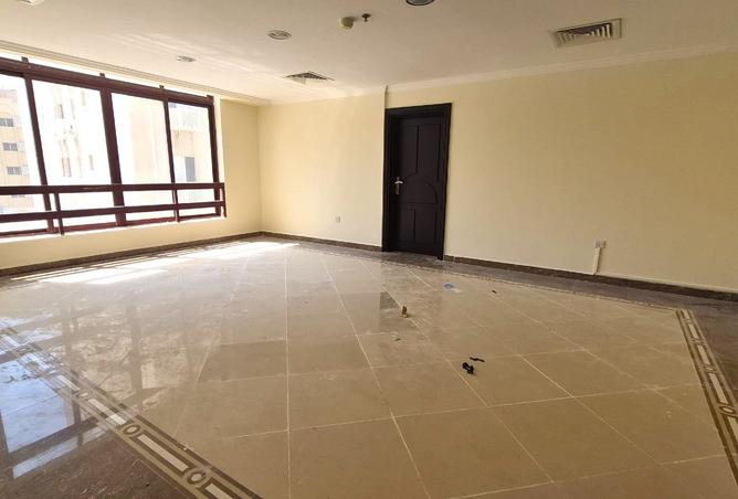 932898 - صورة العقار 2