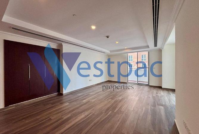 998239 - Property Image 2