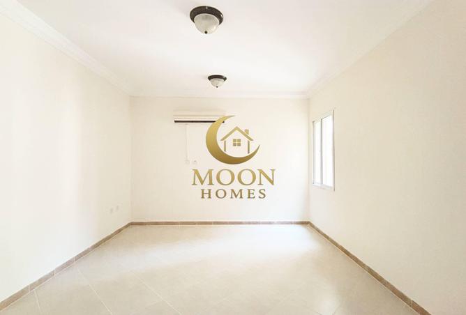 971814 - Property Image 2