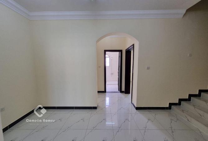 954885 - Property Image 3