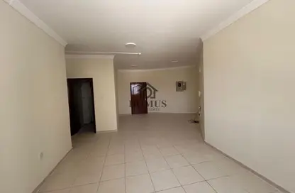 Apartment - 2 Bedrooms - 2 Bathrooms for rent in Hiteen Street - Al Muntazah - Doha