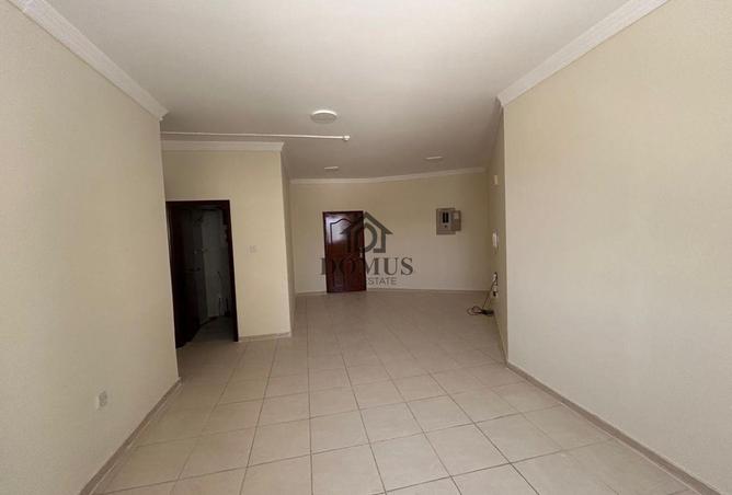 932110 - Property Main Image