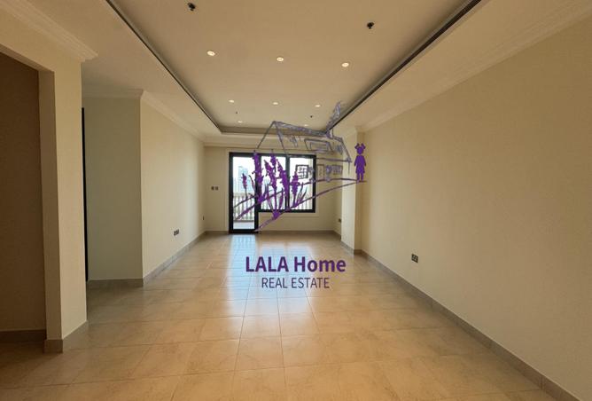 890405 - Property Image 3