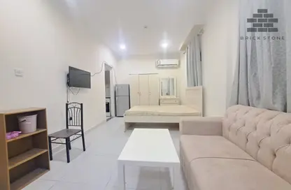 Apartment - Studio - 1 Bathroom for rent in Al Nasr Street - Al Nasr - Doha