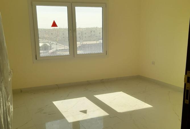 971232 - Property Image 2