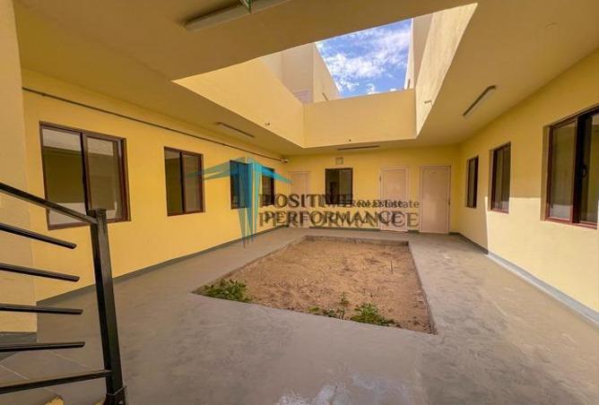 867541 - Property Image 2