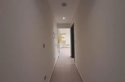 شقة - 2 غرف نوم - 4 حمامات للايجار في جنوب فوكس هيلس - فوكس هيلز - الوسيل
