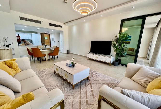 988463 - Property Image 3