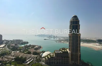 Apartment - 2 Bedrooms - 3 Bathrooms for rent in Abraj Bay - Abraj Quartiers - The Pearl Island - Doha