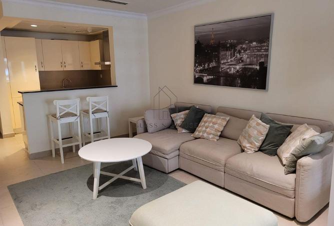 989172 - Property Image 2