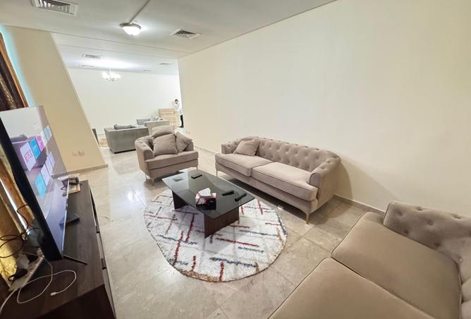 954367 - Property Image 3