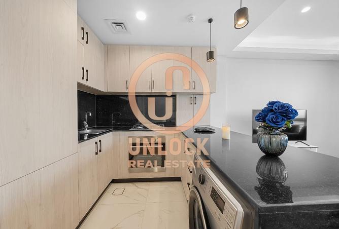 971516 - Property Image 2