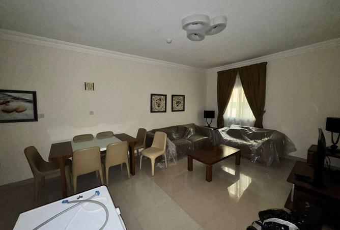 956937 - Property Main Image