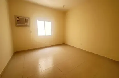 Apartment - 2 Bedrooms - 2 Bathrooms for rent in Bu Hamour Street - Abu Hamour - Doha