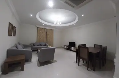 Apartment - 2 Bedrooms - 2 Bathrooms for rent in Al Sadd Road - Al Sadd - Doha