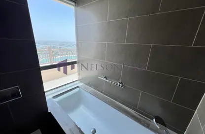Townhouse - 3 Bedrooms - 4 Bathrooms for rent in Abraj Bay - Abraj Quartiers - The Pearl Island - Doha