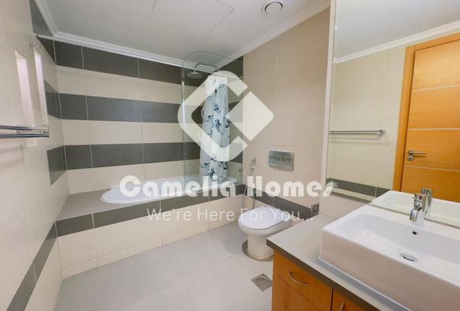 990795 - Property Image 2