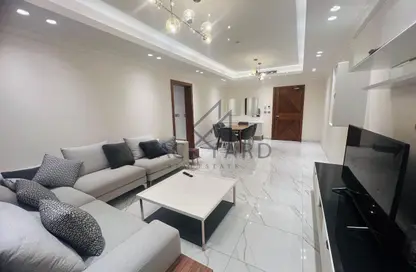 Apartment - 2 Bedrooms - 2 Bathrooms for rent in Viva West - Viva Bahriyah - The Pearl Island - Doha