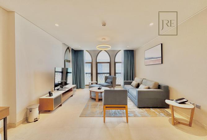 944240 - Property Image 2
