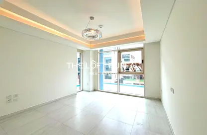 Apartment - 1 Bedroom - 2 Bathrooms for sale in Gewan Island - The Pearl Island - Doha