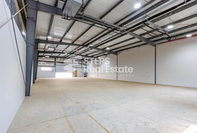 971381 - Property Image 2
