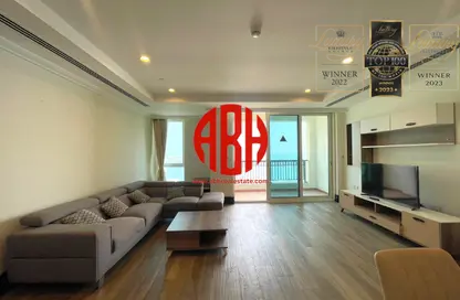 Apartment - 2 Bedrooms - 3 Bathrooms for rent in Viva West - Viva Bahriyah - The Pearl Island - Doha