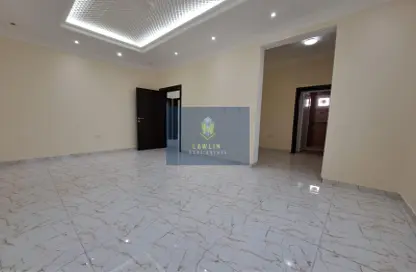 Compound - 5 Bedrooms - 5 Bathrooms for rent in Al Gharrafa - Al Gharrafa - Doha