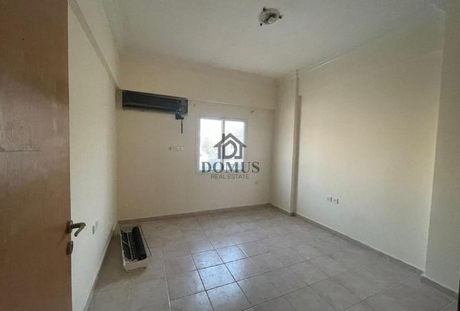909622 - Property Image 2