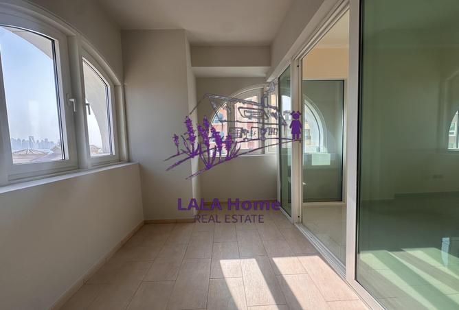 934941 - Property Image 2