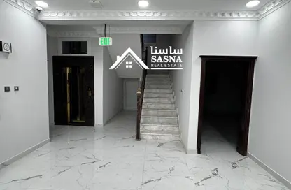 Villa - 5 Bedrooms - 4 Bathrooms for rent in Izghawa - Izghawa - Doha