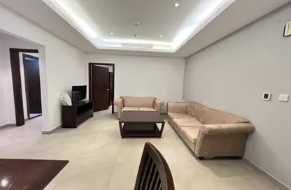 Apartment - 2 Bedrooms - 2 Bathrooms for rent in Umm Ghwailina Comm - Umm Ghuwalina - Umm Ghuwailina - Doha