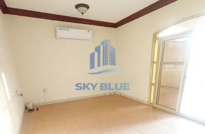 Apartment - 2 Bedrooms - 1 Bathroom for rent in Al Duhail - Al Duhail - Doha