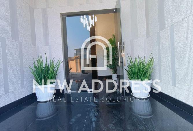 982520 - Property Image 2