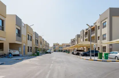 Apartment - 2 Bedrooms - 2 Bathrooms for rent in Zahrat Al Janoub - Ezdan Village - Al Wakra