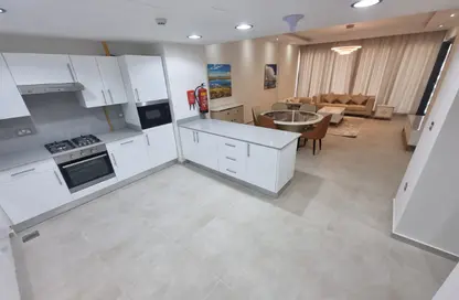 Apartment - 1 Bedroom - 2 Bathrooms for rent in Burj Al Marina - Marina District - Lusail