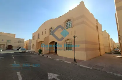مجمع سكني - 5 غرف نوم - 4 حمامات للايجار في فلل عين خالد - عين خالد - الدوحة