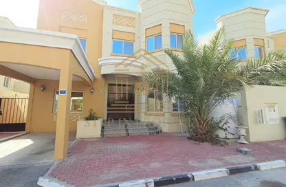 Villa - 4 Bedrooms - 4 Bathrooms for rent in Souk Al gharaffa - Al Gharrafa - Doha