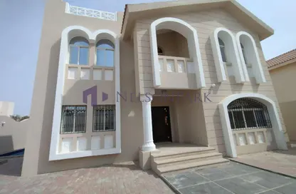 فيلا - 5 غرف نوم - 5 حمامات للايجار في 871 شارع - جنوب الدحيل - الدحيل - الدوحة