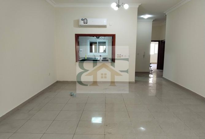 998447 - Property Image 2