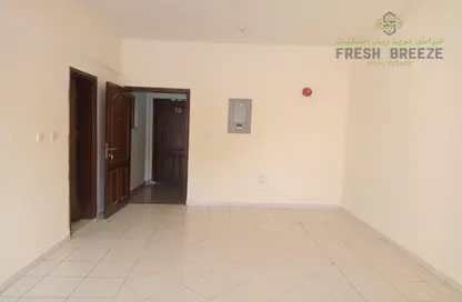 Apartment - 2 Bedrooms - 2 Bathrooms for rent in Al Nasr - Doha