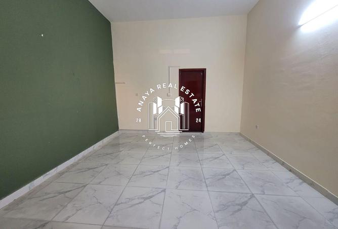 960391 - Property Image 3