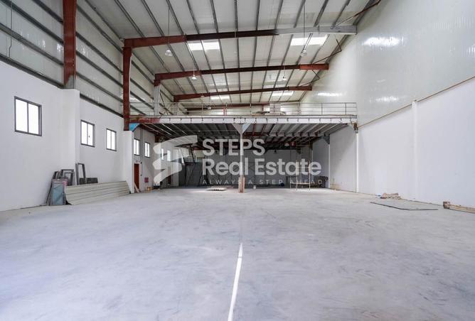 955189 - Property Main Image