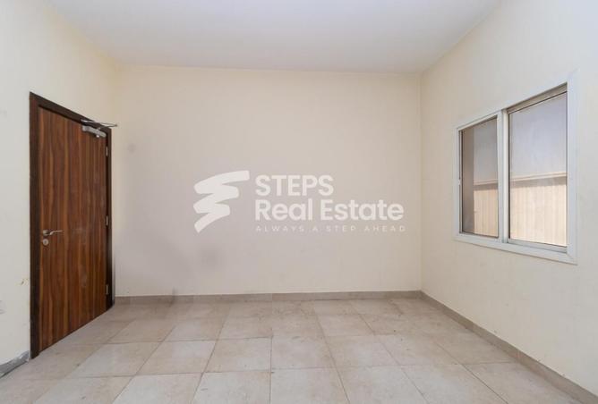 964439 - Property Image 3